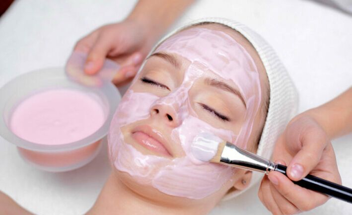 Applying a cosmetic rejuvenating face mask